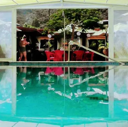 Blue Explorers Hotel
